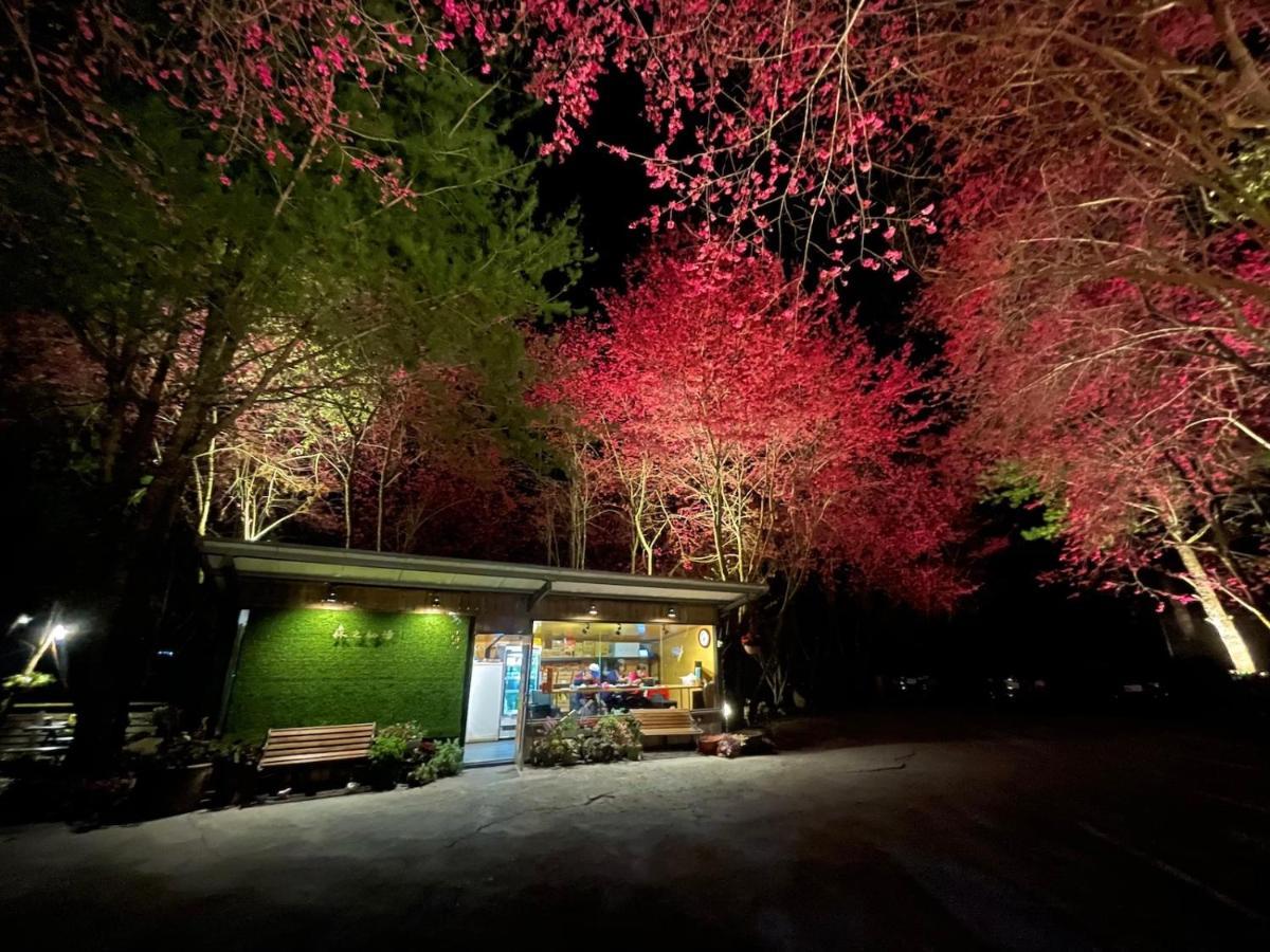 森之秘湯 Mhuwe Hotspring Apartment Ренай Екстериор снимка