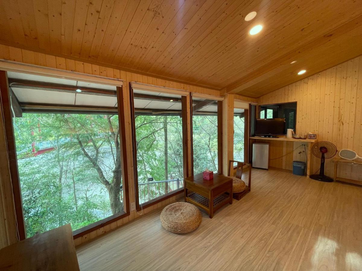 森之秘湯 Mhuwe Hotspring Apartment Ренай Екстериор снимка