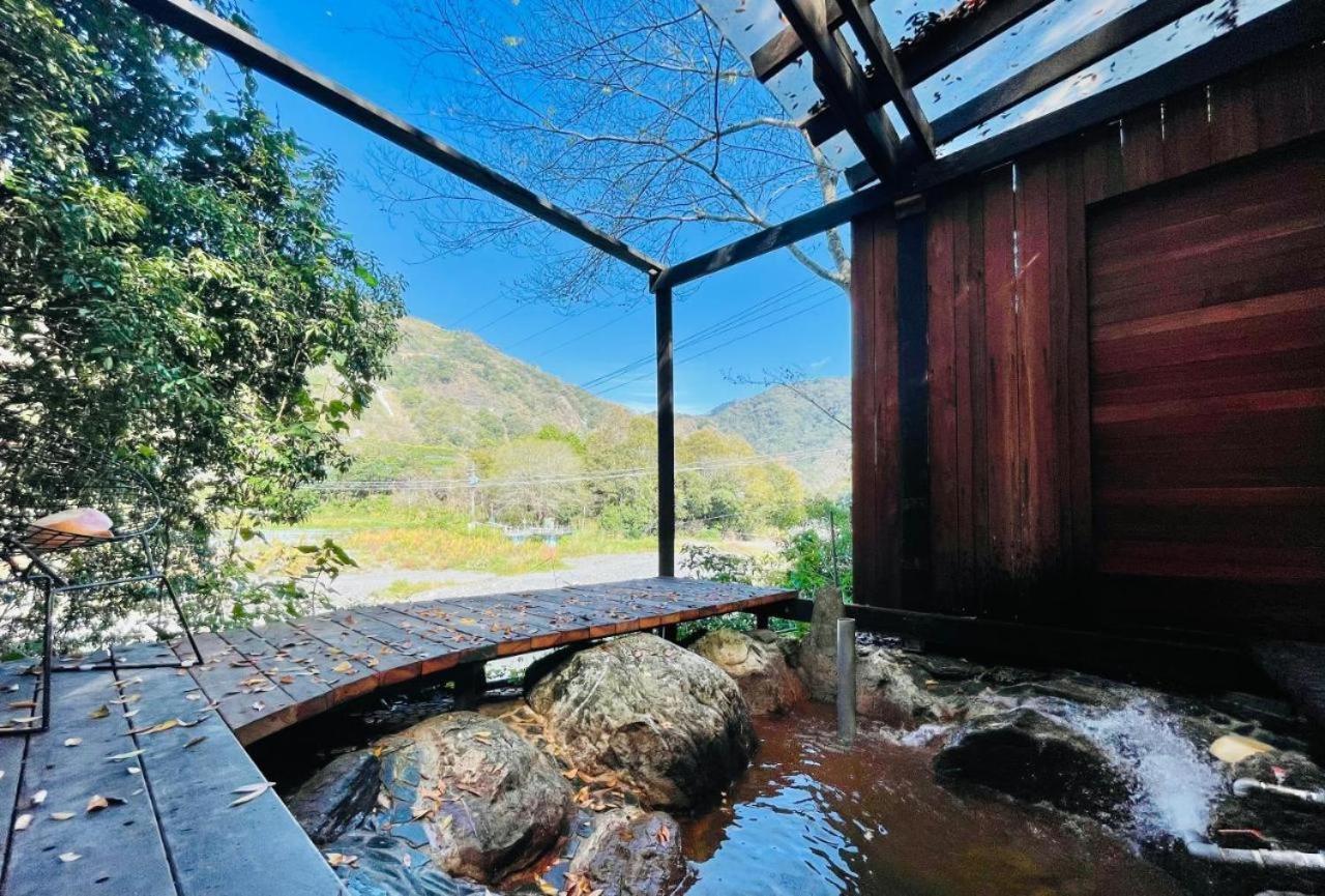 森之秘湯 Mhuwe Hotspring Apartment Ренай Екстериор снимка