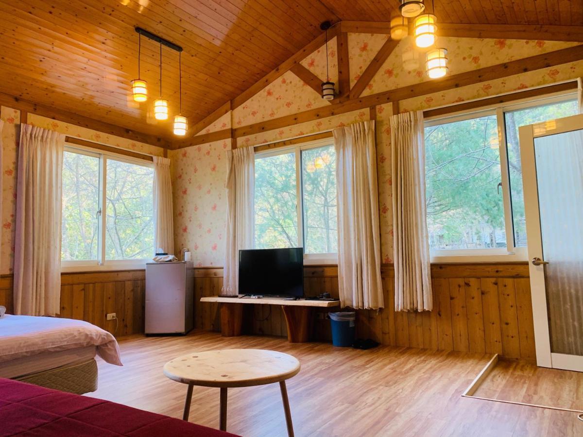森之秘湯 Mhuwe Hotspring Apartment Ренай Екстериор снимка